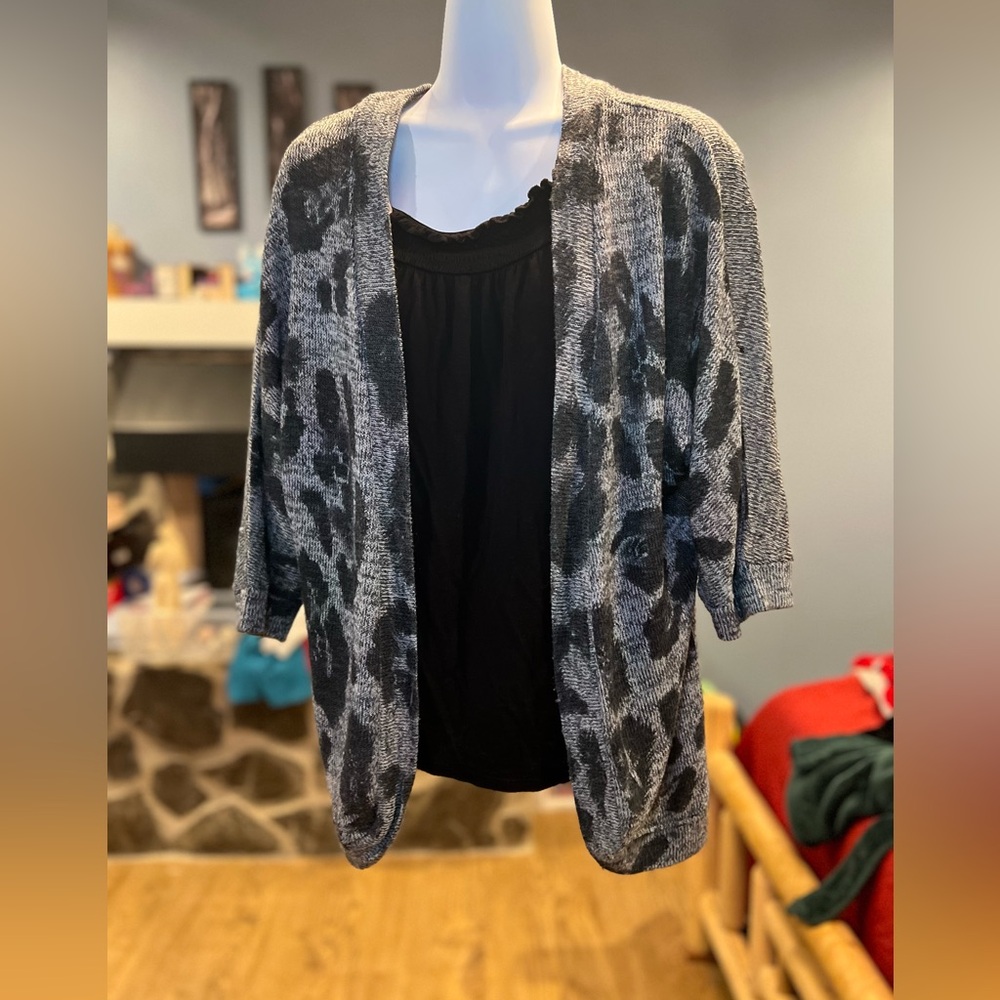 Fun cardigan - Picture 2 of 4